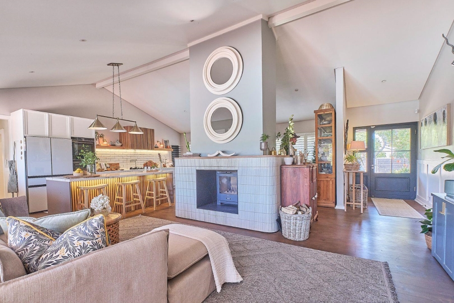 5 Bedroom Property for Sale in Flamingo Vlei Western Cape